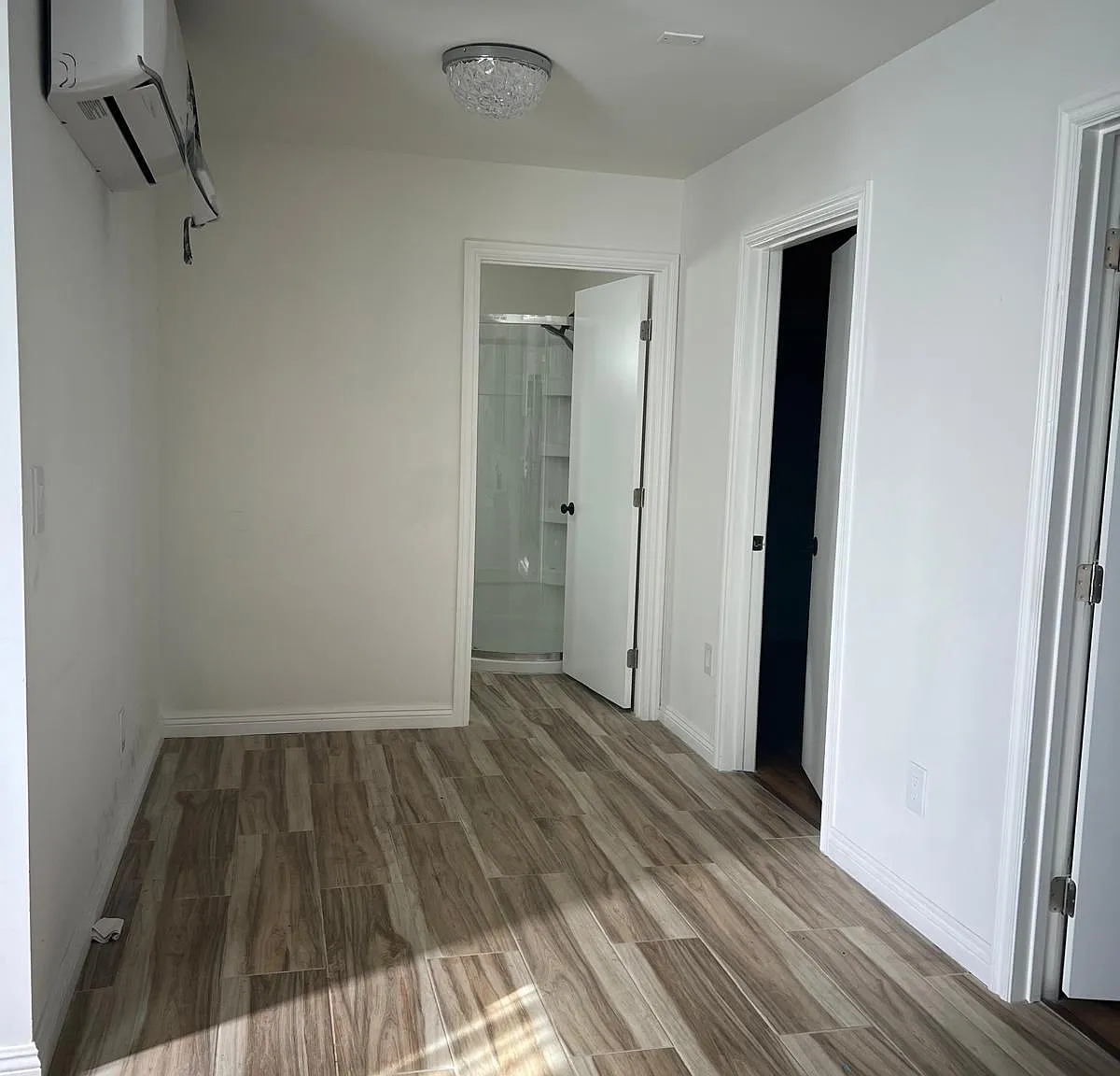 4 bed, 1936 sqft, $4,500 — Photo 2