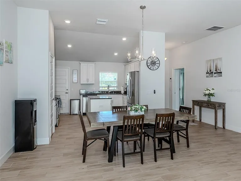 1190 Euclid Rd — Photo 21