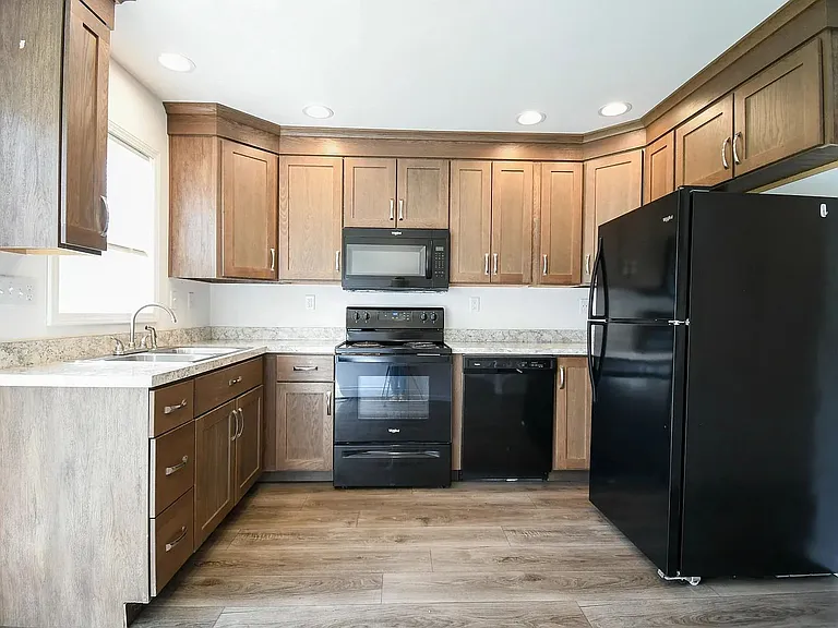 401 E Pittston Rd #A — Photo 9
