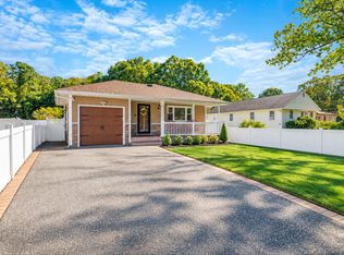 177 N Evergreen Drive, Selden, NY 11784