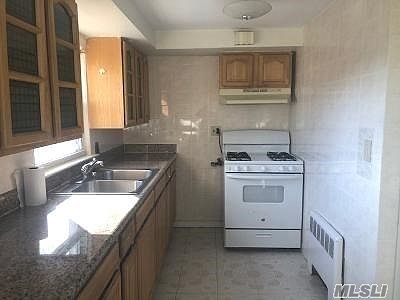4th image of 582 Trysting Pl Floor 2