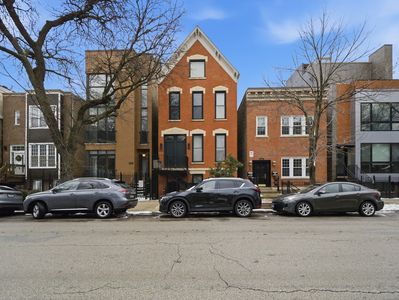 (Undisclosed Address), Chicago, IL, 60622