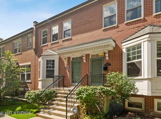 220 W Scott St APT F, Chicago, IL