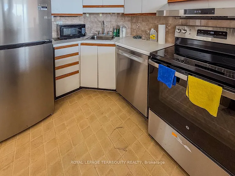 150 Alton Towers Cir #1513 — Photo 23