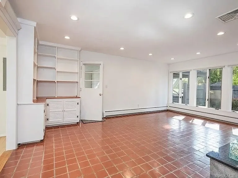 10 Drumlin Rd — Photo 7