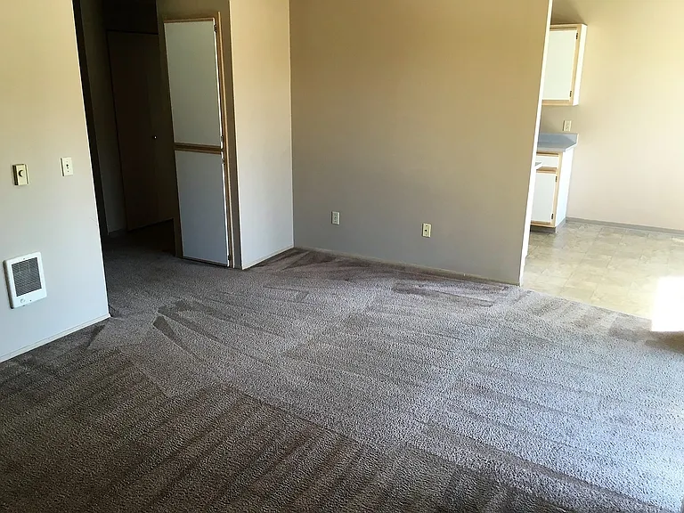 Vista Pointe Apartments in South Salem Oregon Comfortable Living Near Shopping and I5 — Photo 32