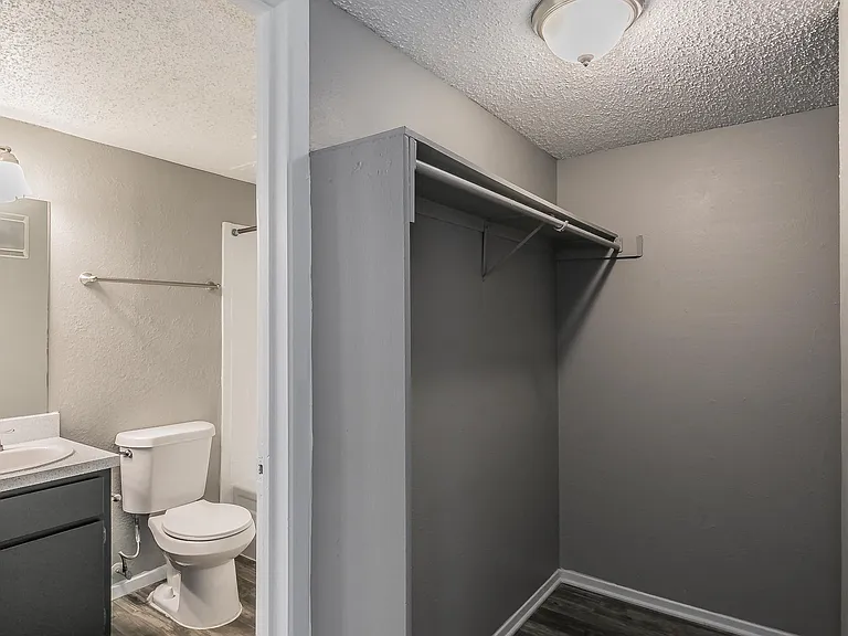 Station 121 at Town Center Apartments — Photo 103