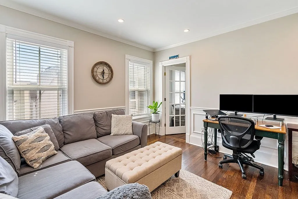 2 bed, 1.0 bath, 592 sqft, $3,500 — Photo 2