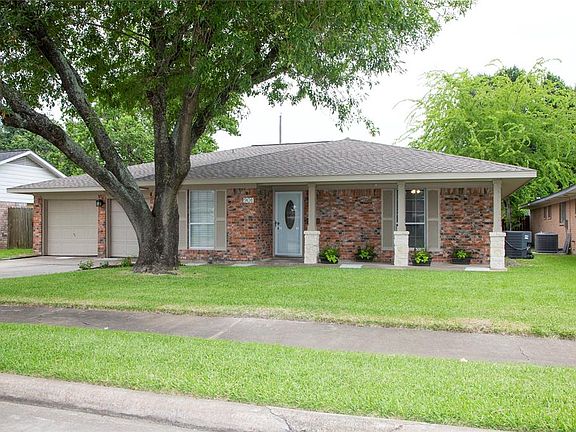 2nd image of 901 S Kaufman Dr