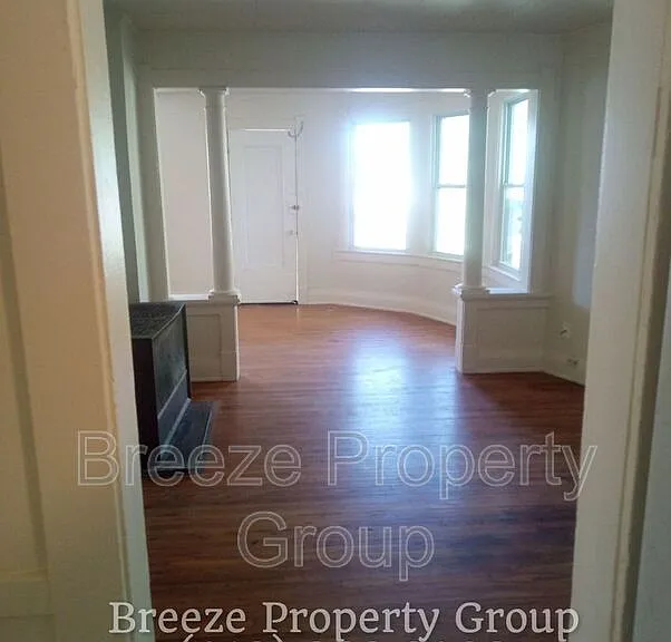 228 Langdon St — Photo 6