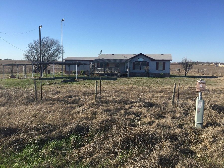 2nd image of 1011 Bacak Rd