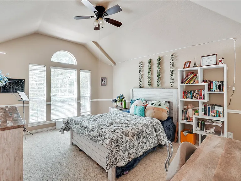 10153 Ferry Farm Ln — Photo 25