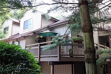 580 Meredith Ln photo 1