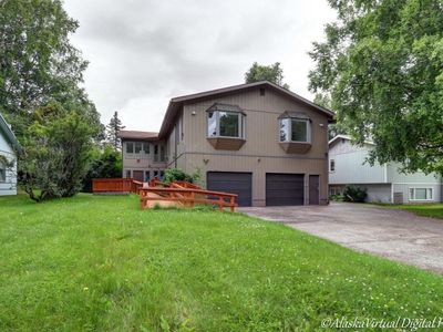 5330 Tudortop Cir, Anchorage, AK, 99507
