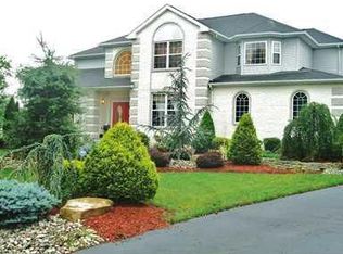 7 Gramercy Rd, Monmouth Junction, NJ 08852