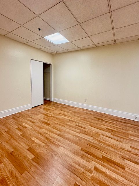 Building Photo 3