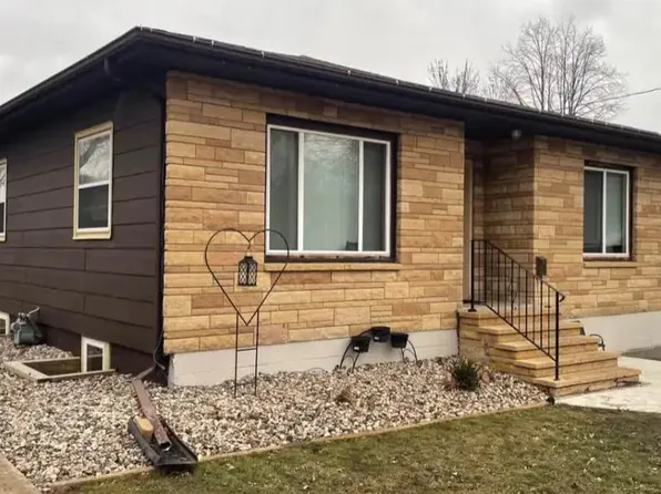 1036 Center St #B, Mankato, MN 56003