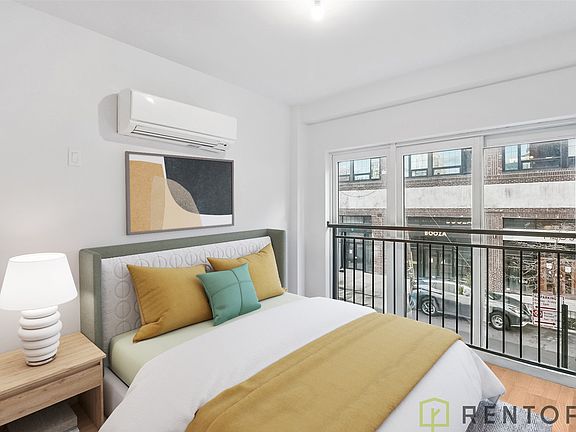 4th image of 99 N 4th St #323