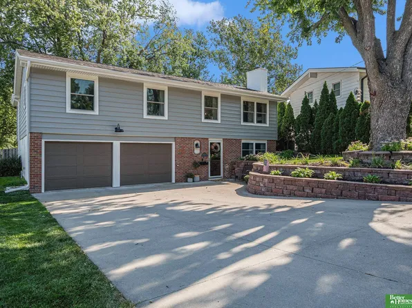 4955 S 87th St, Omaha, NE 68127