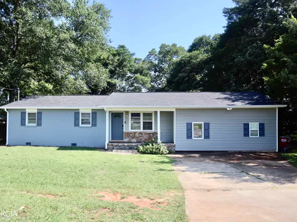 216 Thomson St, Centerville, GA 31028