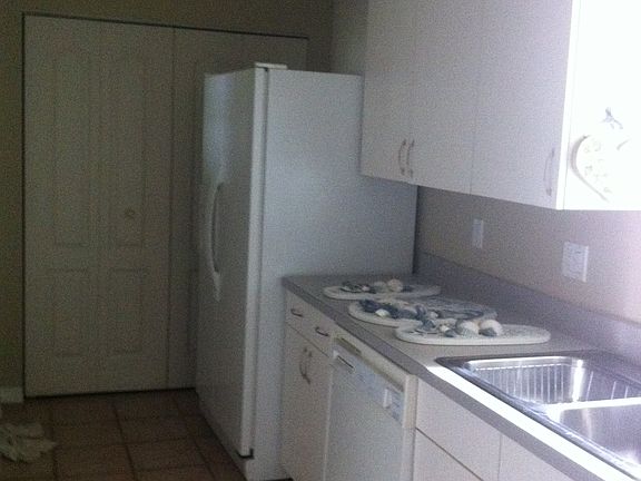 4th image of 2032 Stratford Dr