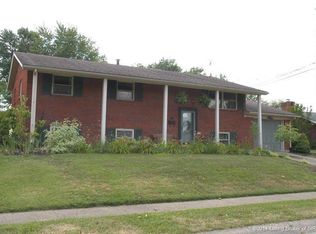 1110 Woodbourne Dr, New Albany, IN 47150