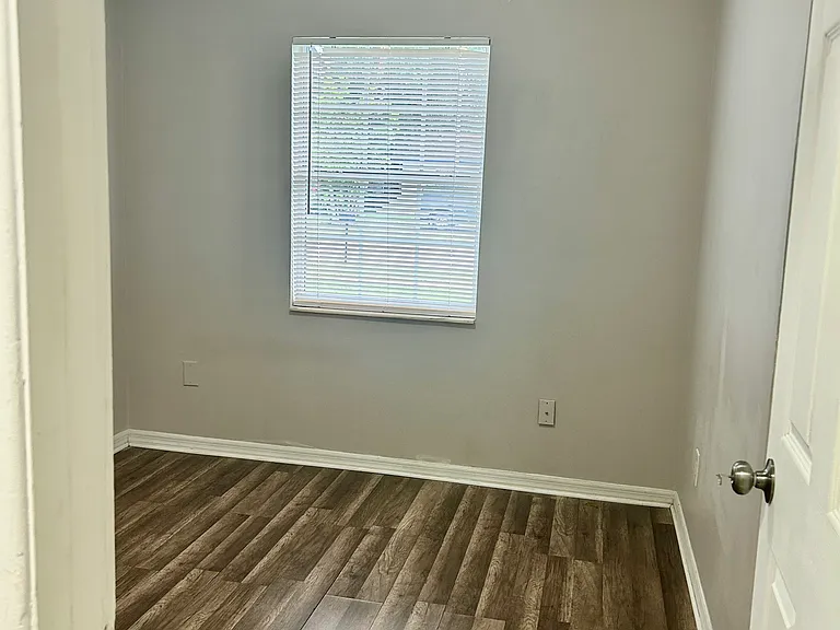 4418 Porpoise Dr — Photo 12