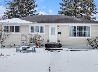4121 W 38th Ave, Red Deer, AB T4N 2T8