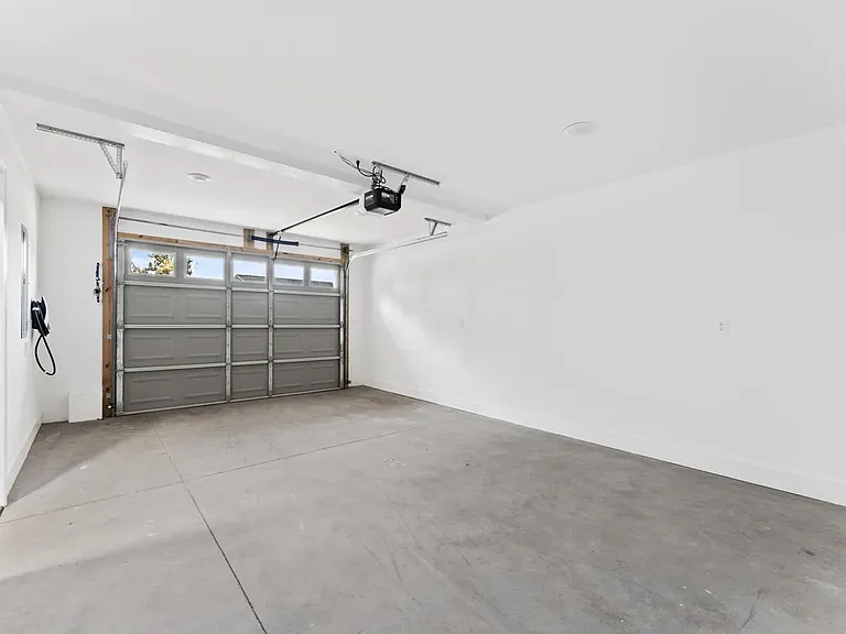 2506 Bratton St — Photo 11