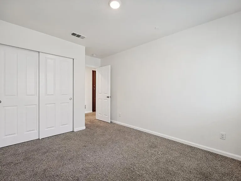 7185 Corvus Cir — Photo 32