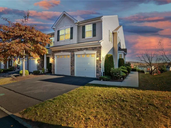 6185 Valley Forge Dr, Coopersburg, PA 18036