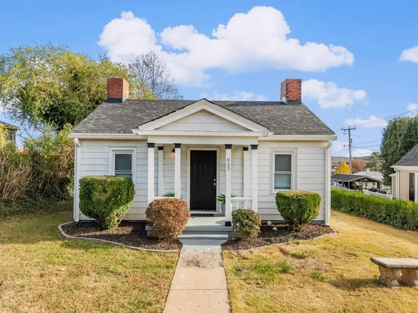 903 Park St, Altavista, VA 24517