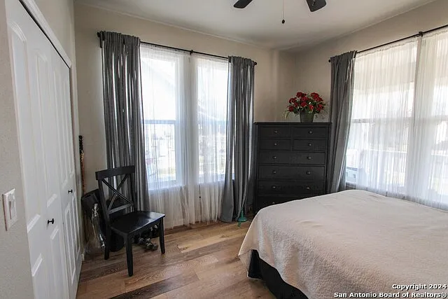 711 W Lullwood Ave — Photo 29
