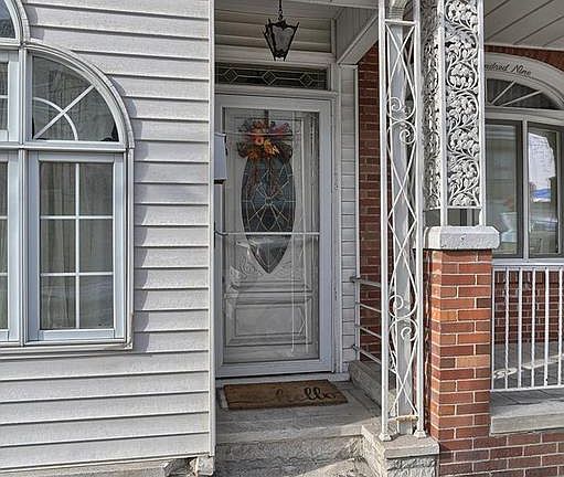 4th image of 411 W Oak St