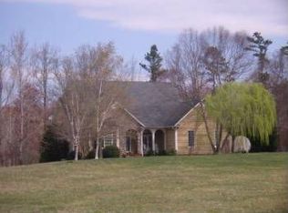 176 Camp Creek Ln, State Road, NC 28676