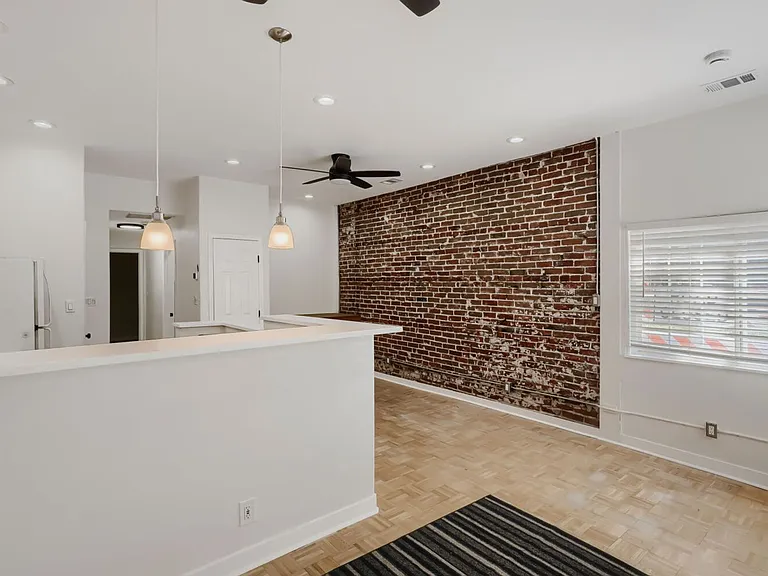 Utica Duplex — Photo 4