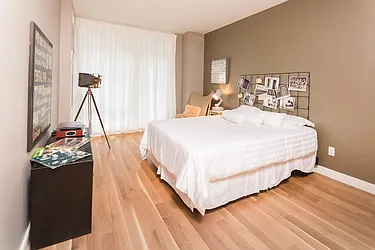 Rented by 462 Keap Street Leasing