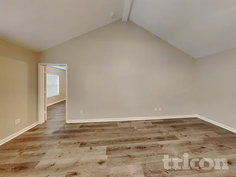 100 Rebel Rd — Photo 5
