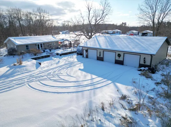 8314 Birch Run Rd, Millington, MI 48746