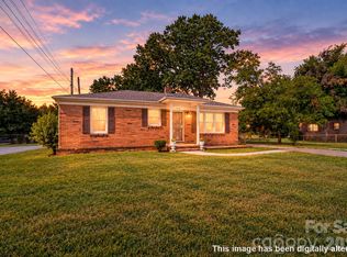 1341 Bradford Heights Rd, Gastonia, NC 28054
