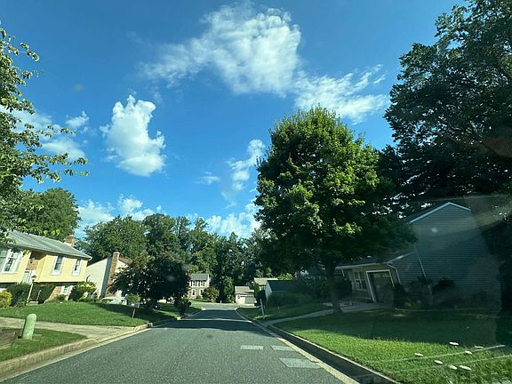 4th image of 9303 Innsbrook Way