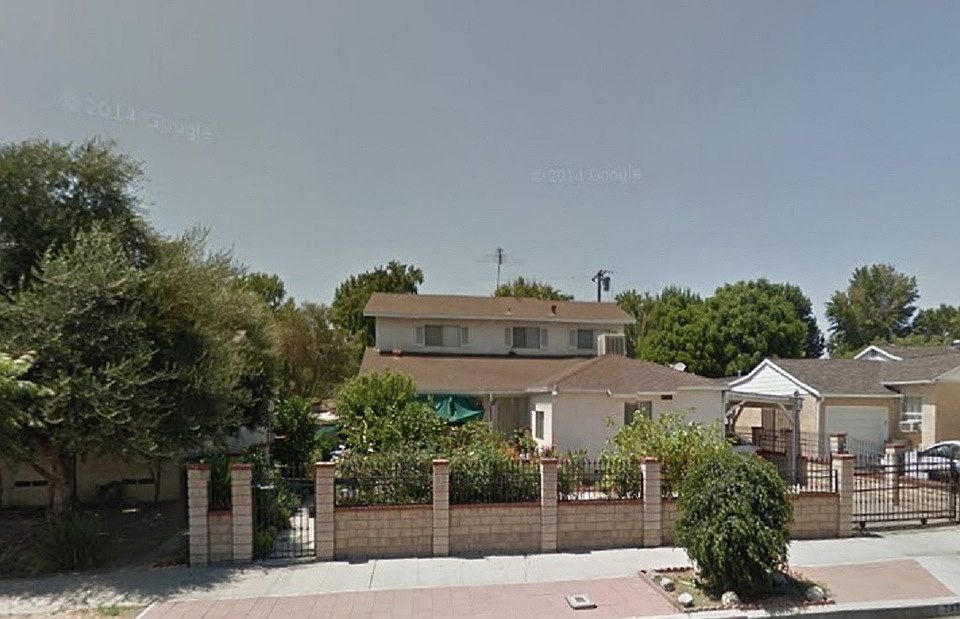 1st image of 7959 Noble Ave