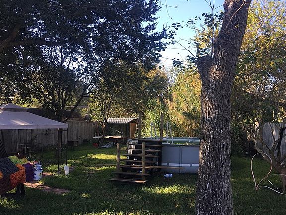3rd image of 4861 Briarbend Dr