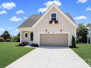 109 Honeycomb Ct, Statesville, NC 28625