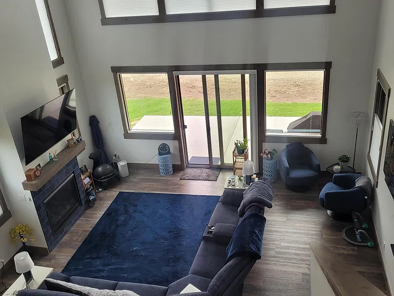 211 Hay Meadow Dr — Photo 3