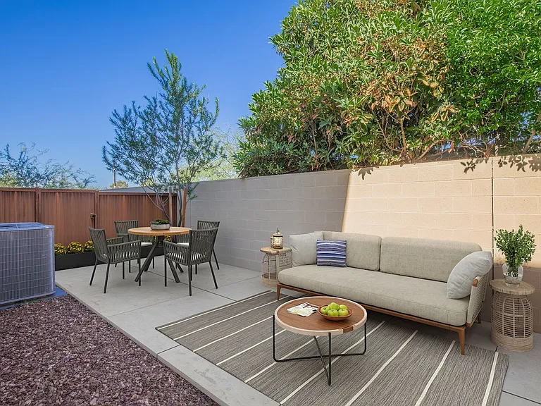 San Junipero Townhomes — Photo 44