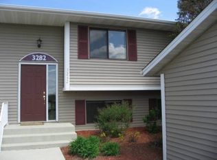 3282 Dodd Ln, Eagan, MN 55121