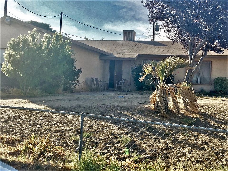 1st image of 16274 Green Hill Dr