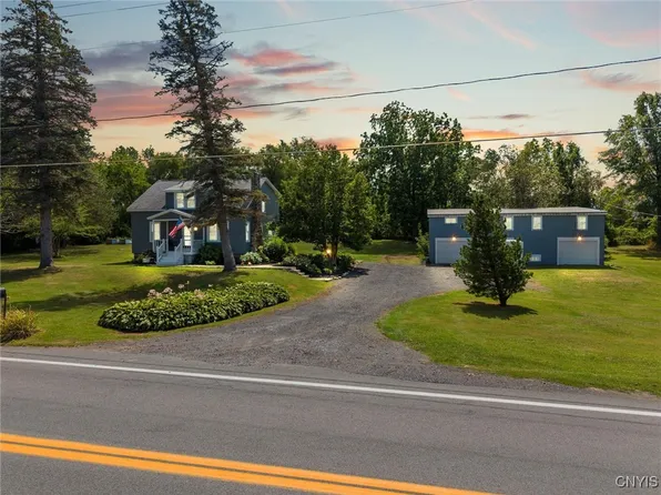 1037 County Route 20, Oswego, NY 13126