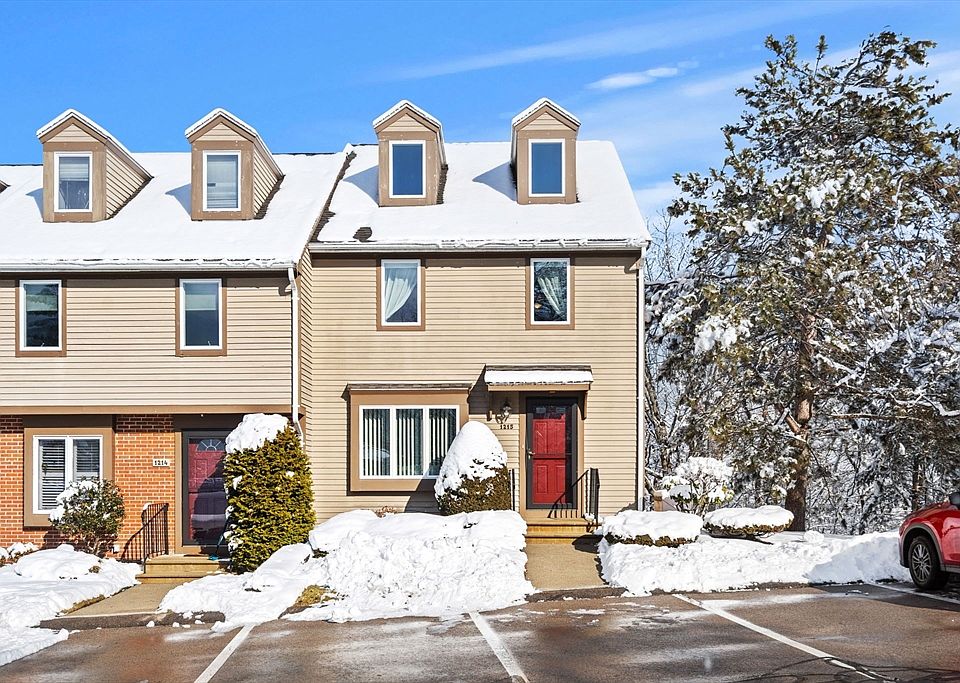 1st image of 1215 Sheffield Way Unit 1215